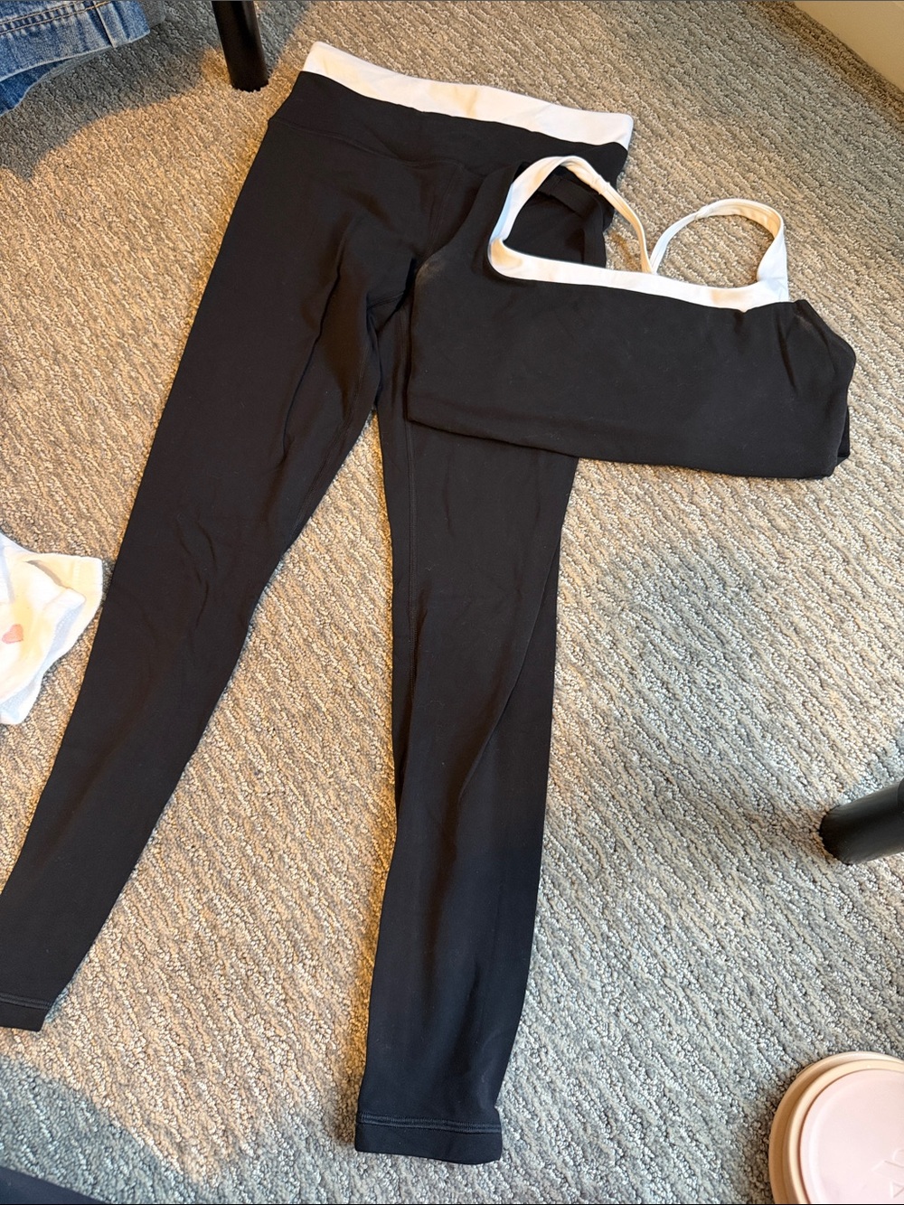 Athleta black and white workout set